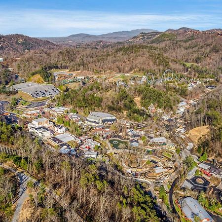 Near Dollywood Updated - Pinecrest Townhomes Pigeon Forge Exterior photo